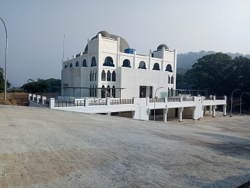 Perkerjaan Masjid 4 Lantai di Sukabumi